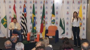 DSC Neuzita Soares e Ir Jorge Gaio do Grupo Marista falam sobre indicadores de monitoramento web x